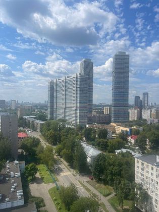 Продажа 4-комнатной квартиры 154 м², 17/17 этаж