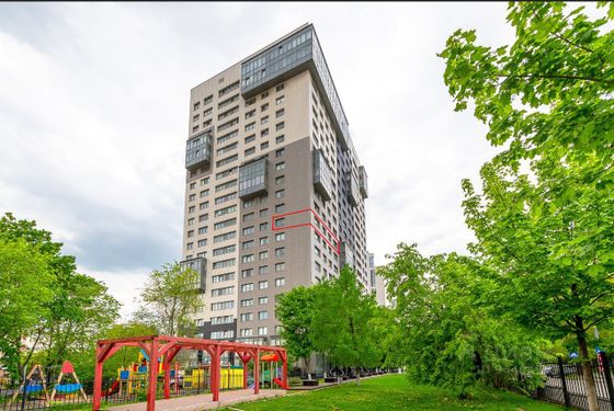 Продажа 4-комнатной квартиры 107 м², 10/22 этаж