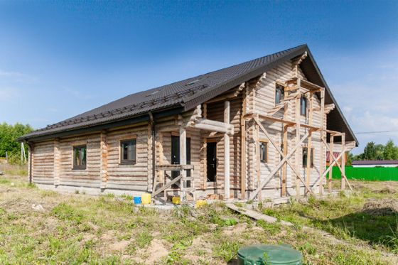 Продажа дома, 215,3 м², с участком 16,5 сотки