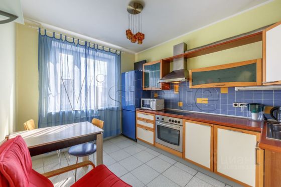 Продажа 2-комнатной квартиры 54 м², 17/17 этаж