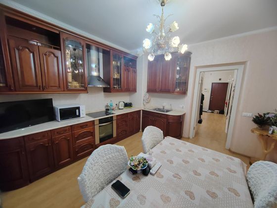 Продажа 3-комнатной квартиры 109,2 м², 4/17 этаж