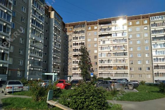 Продажа 3-комнатной квартиры 64 м², 9/9 этаж