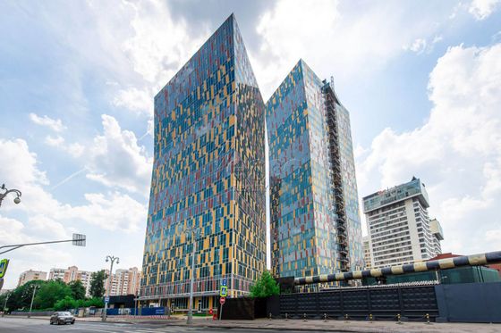 Продажа 3-комнатной квартиры 108 м², 17/22 этаж