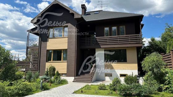 Продажа дома, 515 м², с участком 10 соток