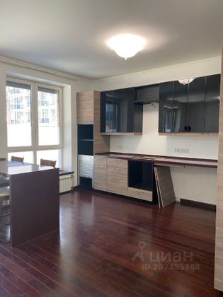 Продажа 2-комнатной квартиры 77 м², 1/7 этаж