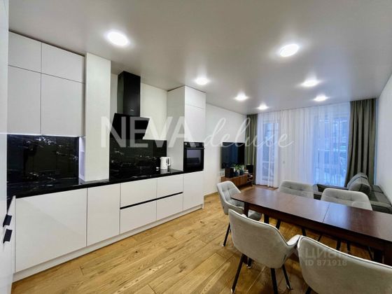 Продажа 3-комнатной квартиры 72 м², 1/4 этаж