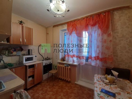 Продажа 4-комнатной квартиры 95 м², 1/10 этаж