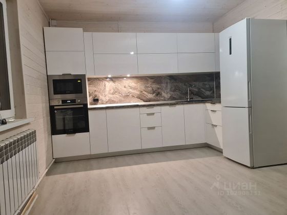 Продажа дома, 165 м², с участком 8,9 сотки