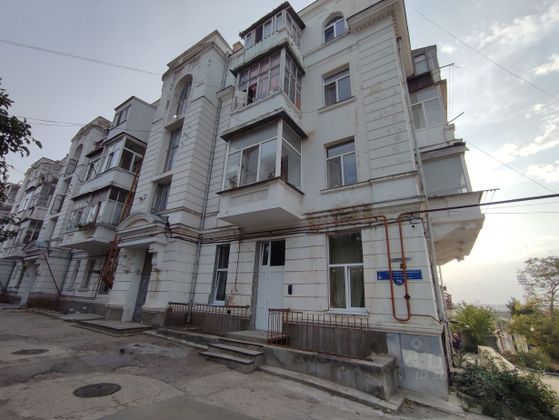 Продажа 2-комнатной квартиры 52 м², 1/4 этаж