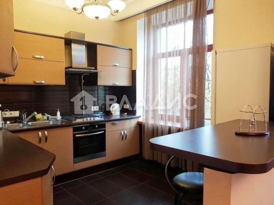 Продажа 2-комнатной квартиры 57 м², 4/8 этаж