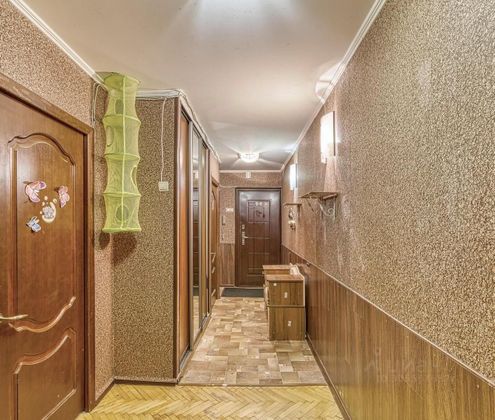 Продажа 3-комнатной квартиры 63,6 м², 1/9 этаж