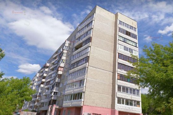 Продажа 3-комнатной квартиры 63 м², 1/9 этаж