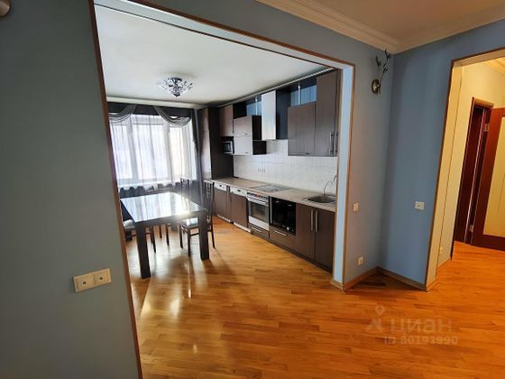 Продажа 3-комнатной квартиры 102 м², 1/10 этаж