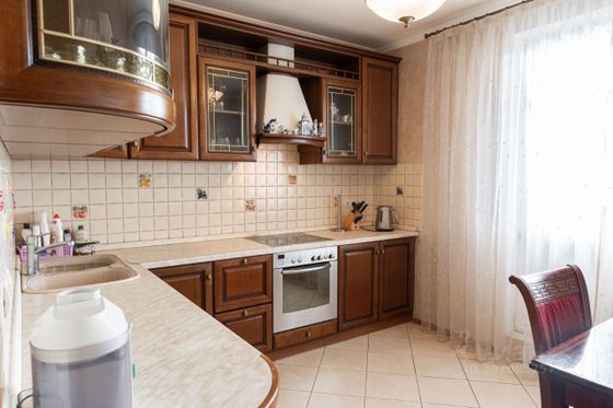 Продажа 4-комнатной квартиры 104 м², 19/22 этаж