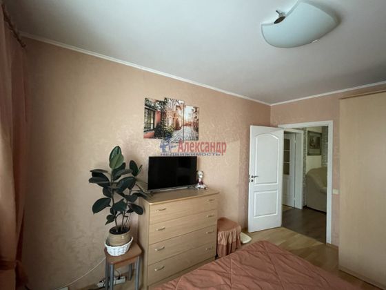 Продажа 2-комнатной квартиры 57,4 м², 2/5 этаж