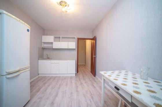 Продажа 2-комнатной квартиры 67,5 м², 4/10 этаж