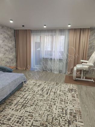 Продажа 3-комнатной квартиры 92 м², 1/13 этаж