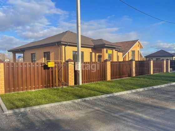 Продажа дома, 200 м², с участком 10 соток