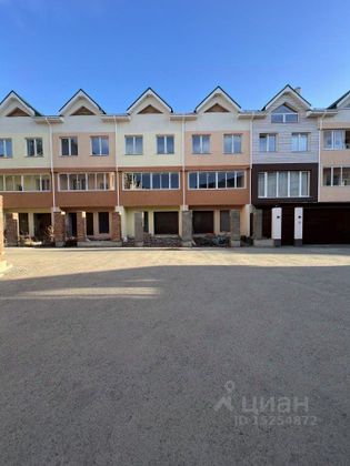 Продажа дома, 180,3 м², с участком 3 сотки