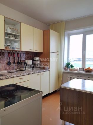 Продажа 2-комнатной квартиры 50,5 м², 1/9 этаж