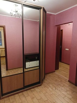 Продажа 3-комнатной квартиры 64 м², 1/10 этаж