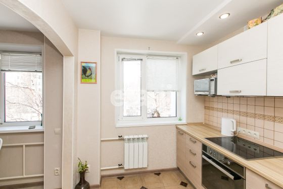 Продажа 3-комнатной квартиры 61 м², 4/5 этаж