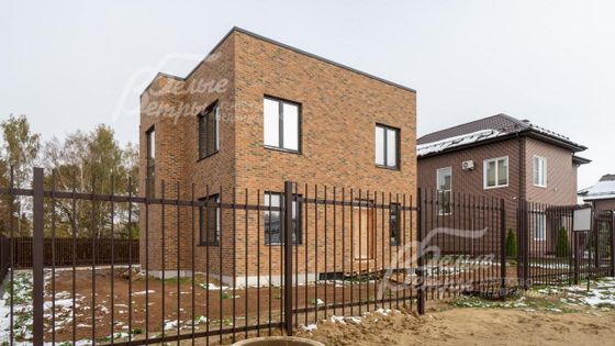 Продажа дома, 187 м², с участком 6 соток