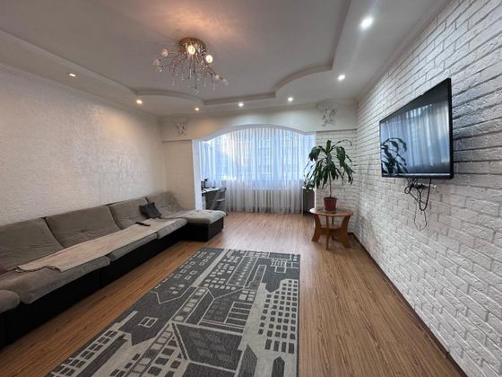 Продажа 3-комнатной квартиры 90 м², 5/10 этаж