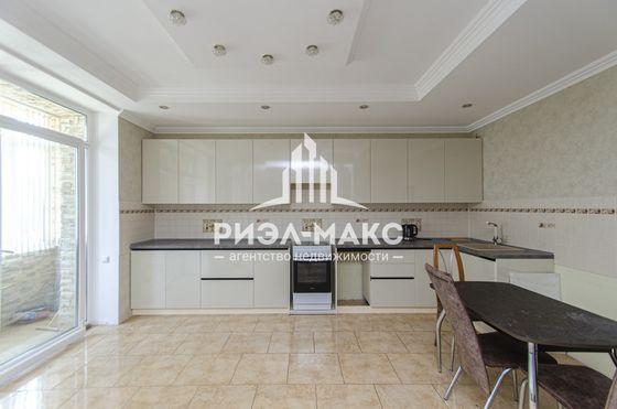 Продажа 3-комнатной квартиры 118 м², 3/6 этаж