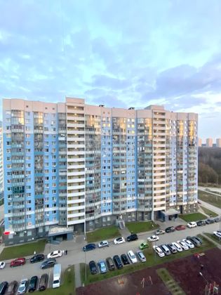 Продажа 2-комнатной квартиры 65,4 м², 13/17 этаж