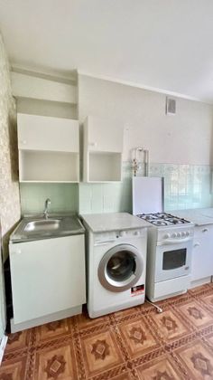 Продажа 3-комнатной квартиры 60,2 м², 9/9 этаж