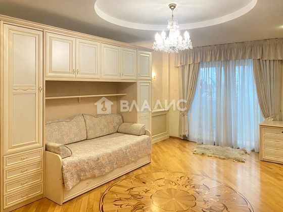 Продажа 3-комнатной квартиры 276 м², 24/25 этаж