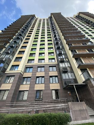 Продажа 3-комнатной квартиры 65 м², 12/22 этаж