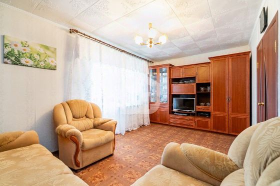 Продажа 3-комнатной квартиры 64 м², 5/10 этаж