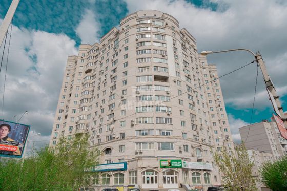 Продажа 2-комнатной квартиры 93 м², 5/17 этаж