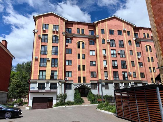 Продажа 4-комнатной квартиры 174 м², 2/6 этаж