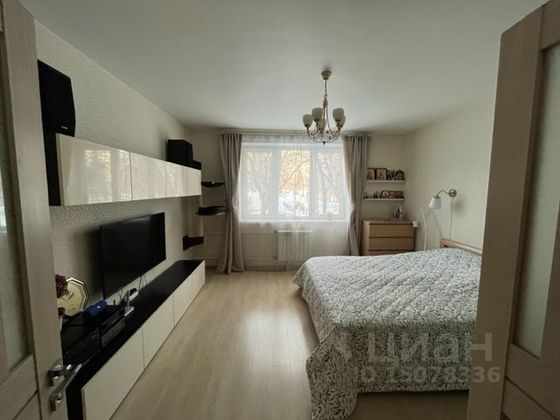 Продажа 3-комнатной квартиры 63 м², 1/12 этаж