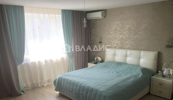 Продажа 2-комнатной квартиры 54 м², 15/18 этаж