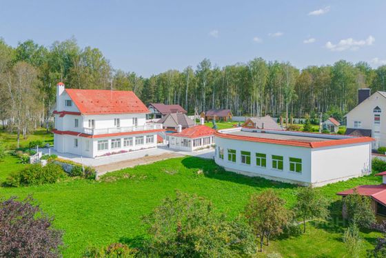 Продажа дома, 472,4 м², с участком 76 соток