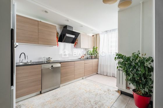 Продажа квартиры-студии 40 м², 1/9 этаж