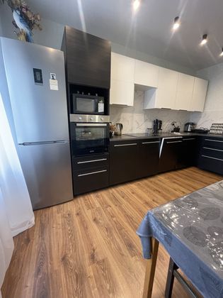 Продажа 2-комнатной квартиры 62 м², 6/7 этаж