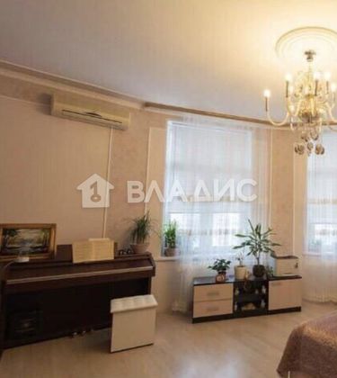 Продажа 3-комнатной квартиры 97 м², 6/6 этаж