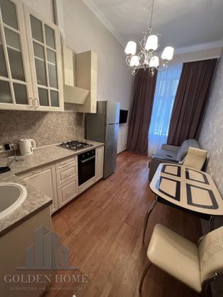 Аренда 1-комнатной квартиры 55 м², 2/4 этаж