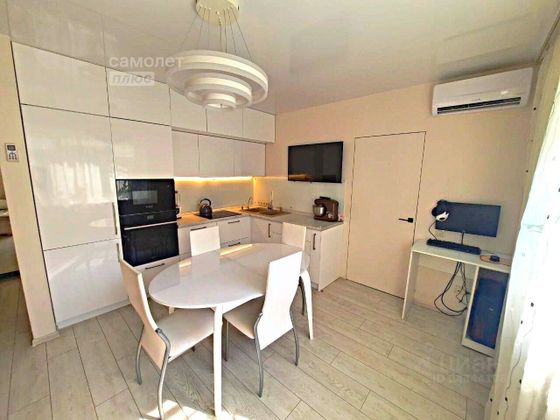 Продажа 2-комнатной квартиры 53 м², 2/10 этаж