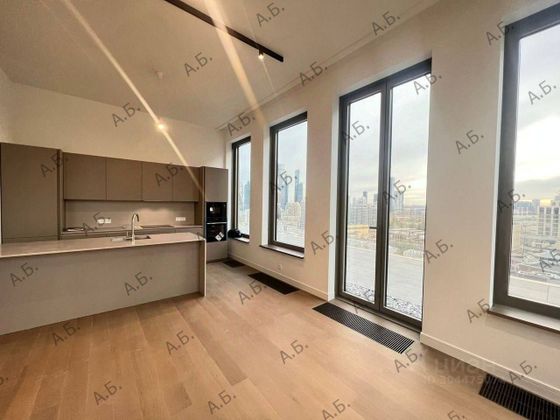 Продажа 4-комнатной квартиры 237 м², 15/15 этаж