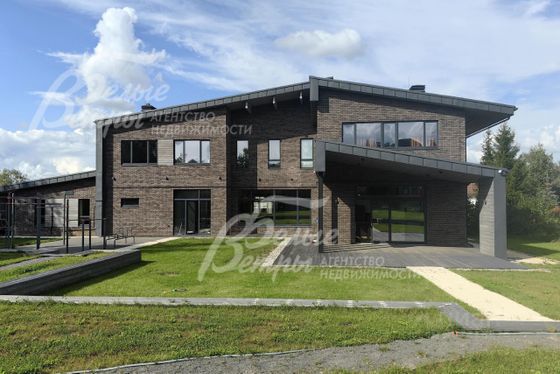 Аренда дома, 653 м², с участком 29 соток
