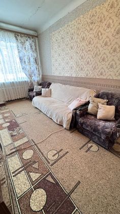 Продажа 2-комнатной квартиры 42 м², 1/3 этаж