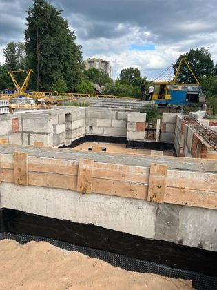 ЖК «МИР», ул. Скворцова-Степанова, 40 — 2 кв. 2022 г.