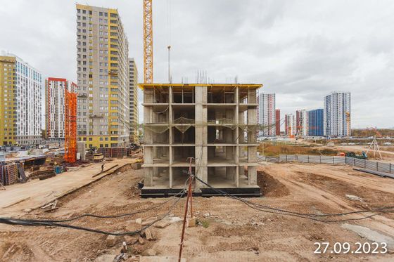 Микрорайон «Яркий», ул.  Евгения Столярова, 14 — 3 кв. 2023 г.