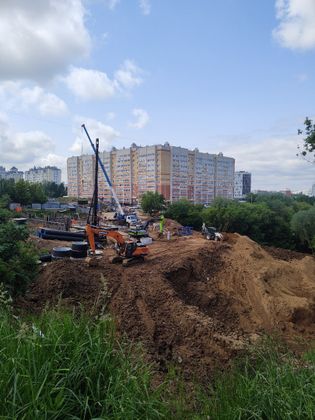 Дом по ул. Энгельса, ул. Николая Рождественского, 4 — 2 кв. 2023 г.
